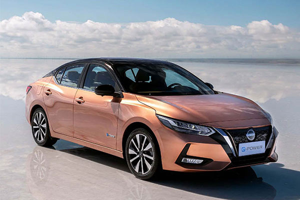 بررسی نیسان سیلفی